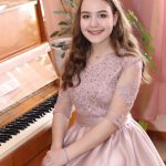Анастасия Саяпина – выпускница  Образцовой студии музыкального развития «Школа виртуозов»