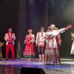 Гармонь играет от души